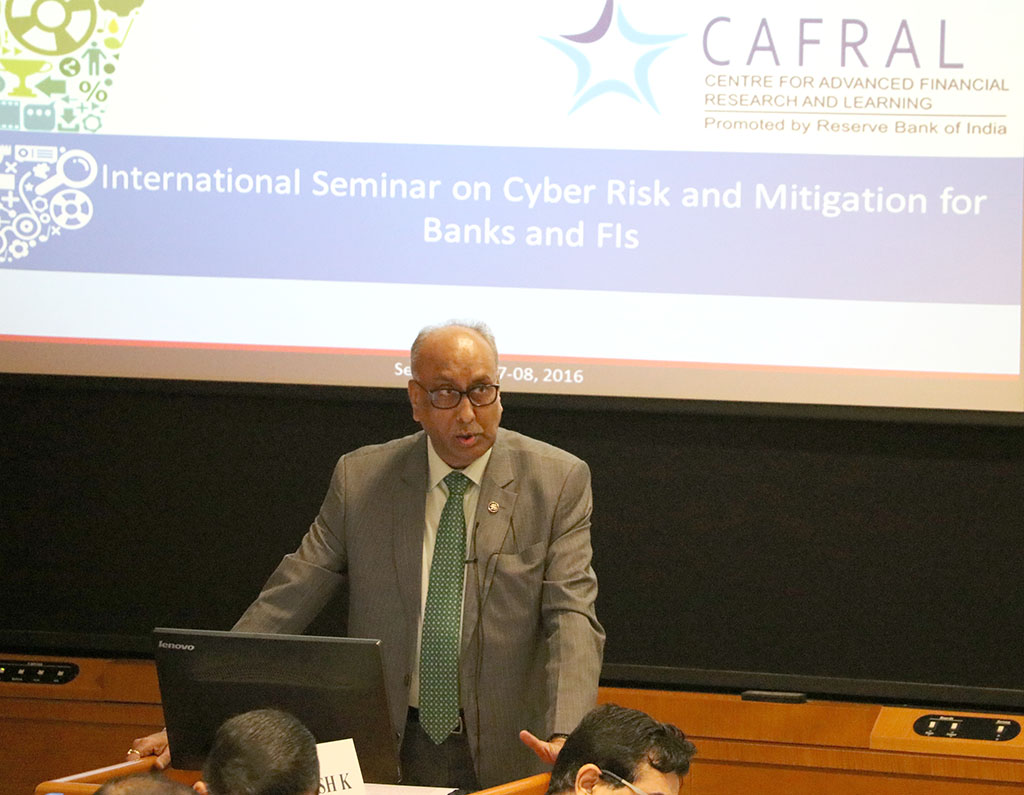 Photos from the International Seminar on Cyber Risk and Mitigation for banks and