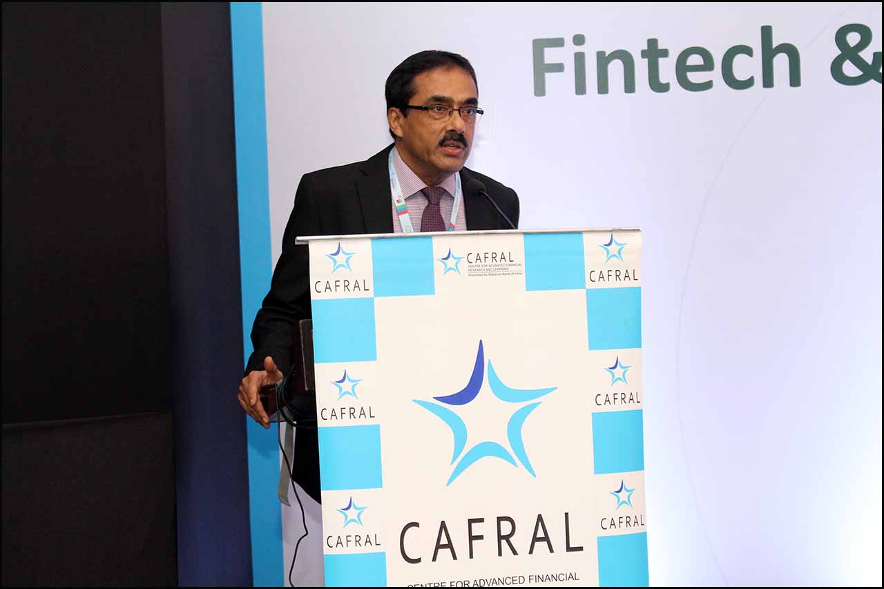 Photos from the International Conference on Fintech and Banking: Future of Financial Services